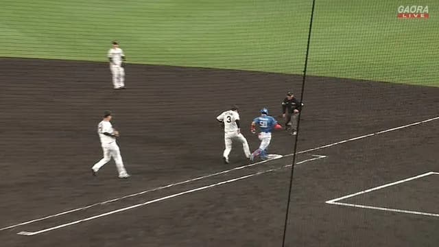阪神・大山、二塁への送球を迷ってたら内野安打にされてしまうｗｗｗｗ