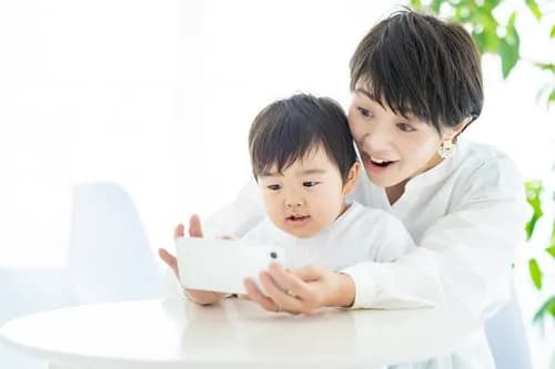 【悲報】Z世代さんの子育て、ガチで無理ゲーすぎるｗｗｗｗｗｗｗｗｗｗ