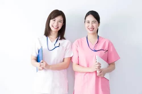 【悲報】なんで看護師さんって冷たい奴ばかりなんや？・・・・・・・・・