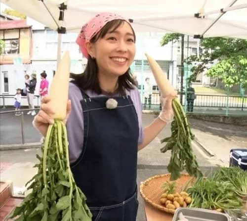 【朗報】石川佳純さん(33)、笑顔で両手に大根を握ってしまうｗｗｗｗｗｗｗｗｗｗ
