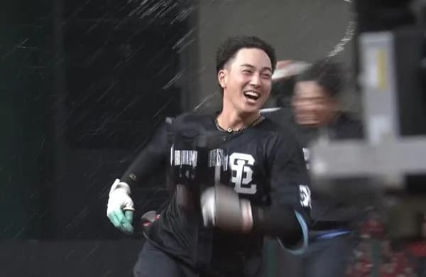 西武・長谷川信哉、マーベラスなサヨナラ打！