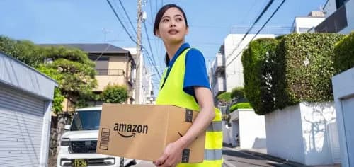 【悲報】Amazon「配達が完了しました」→配達員さんが玄関撮った画像送信・・・・・・・・・
