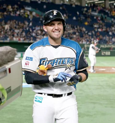 【日本ハム】ブランドン・レアード氏が「ファイターズチャンピオンシリーズ」に来場　６・24