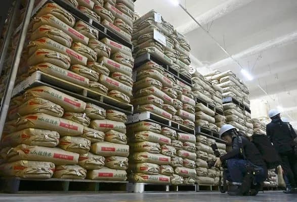 備蓄米「90万tあります。東日本大震災で4万t放出しました」