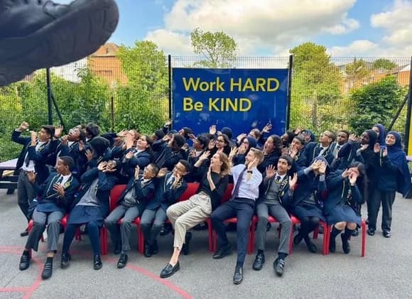 【悲報】ニューヨークの学校、生徒が全員移民ｗｗｗｗｗｗｗｗｗ