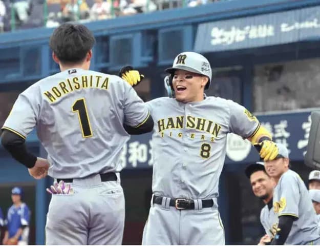 阪神・佐藤輝“弟分”森下に続いた！２者連発「しっかりコンタクト意識でいい打球」キング独走２１号　守備でも救った