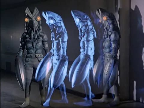 もしかしてウルトラマンってバルタン星人の宇宙船破壊したの？