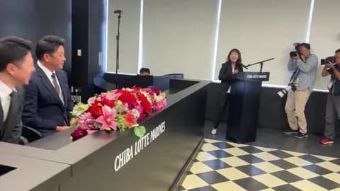 サブロー監督就任会見に谷保さんがサプライズで登場！