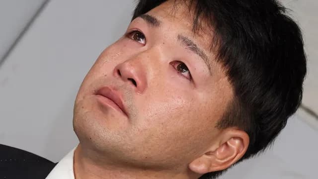 カープ河野佳、戦力外通告で涙の会見「小さい頃から見ていた新井さんの元でできたのが凄く嬉しかった」