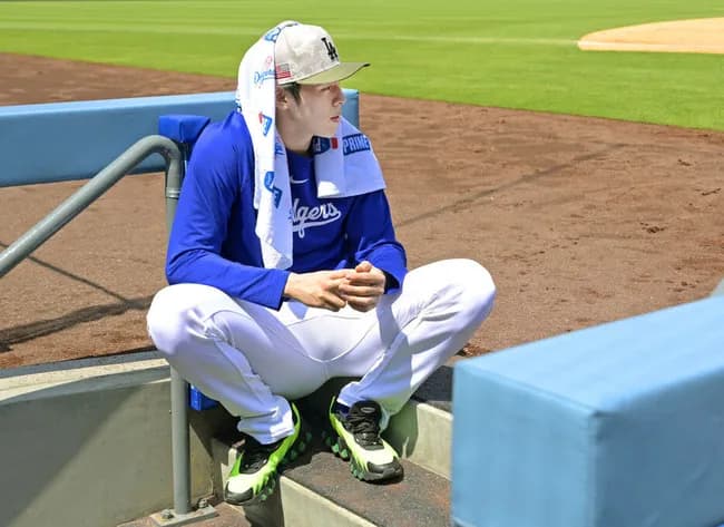 ドジャースロバーツ監督「佐々木朗希の状態？痛みか張りか違和感か、知らない。本人に聞いてほしい」