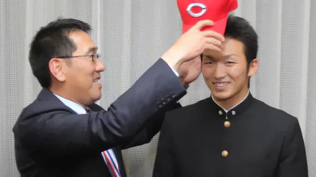 阪神の圧倒的優勝を見たカープファン「サトテル＆森下みたいな大砲をドラ1指名するべきでは？」