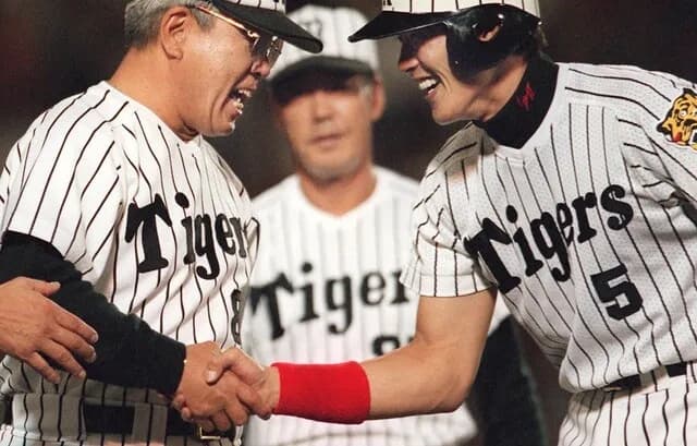 最近の野球選手、リストバンドをつけない