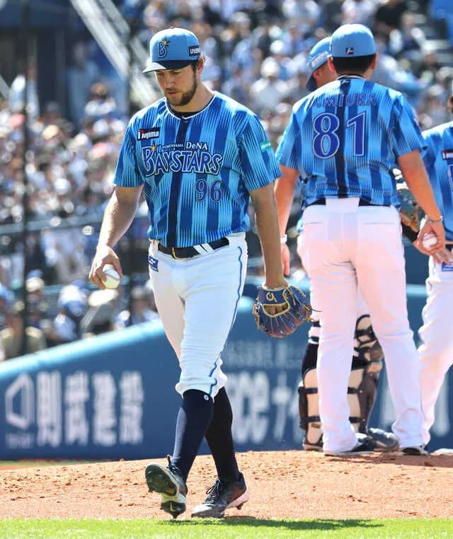 【悲報】バウアーさん、本人の希望通り中4日にしても炎上する