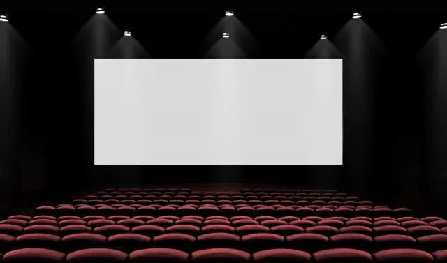 映画館で見る予告好きな奴wwww