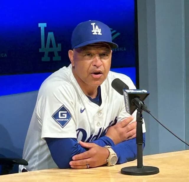 ロバーツ監督「佐々木朗希くん、これからは痛い時は痛いってちゃんと言うんやで」