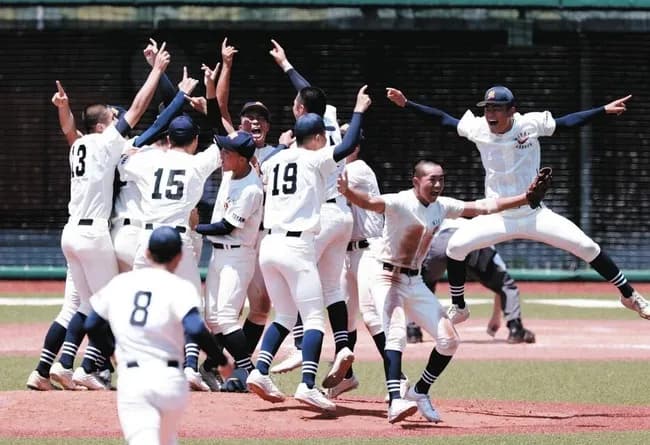 初の甲子園決めた未来富山高校、全校生徒は24人、全員が野球部員