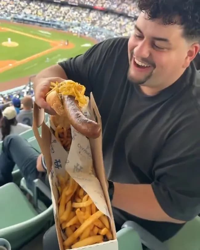 【動画】ドジャーズのホットドッグ、レベチｗｗｗｗｗｗｗｗｗｗｗｗｗｗｗｗｗｗ