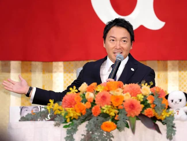 巨人・長野久義「ユニホームを脱ぎ、大学院に進学することを決意しました」引退会見で未来語る