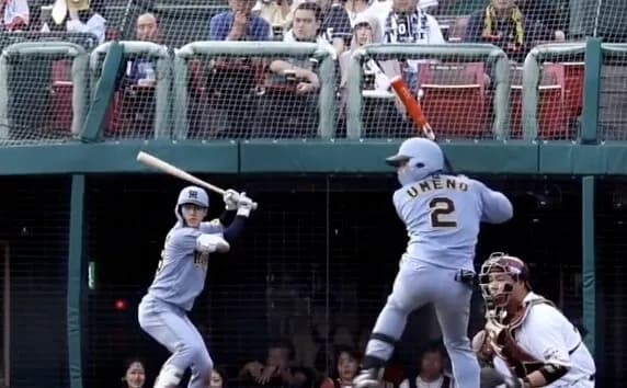 【悲報】最近の梅野隆太郎のスイング、スローで再生した結果