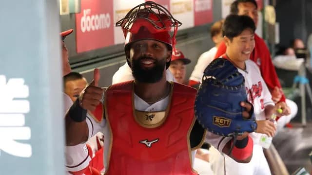 広島ファビアン『7月打率.149』『8月打率.105』←ちょっと夏バテ