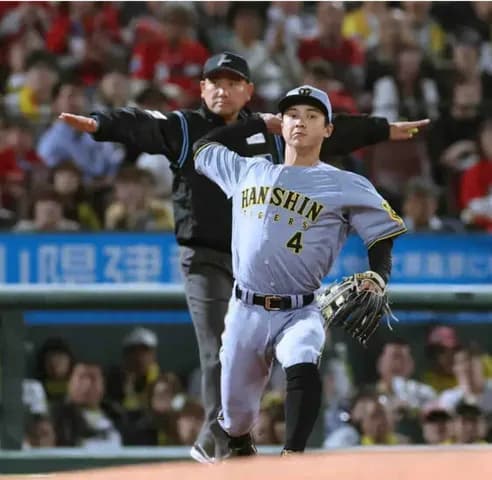 阪神・熊谷　いぶし銀の働き「攻守」で貢献　逆シングル好捕＆四球→盗塁　「明日も継続できるように」