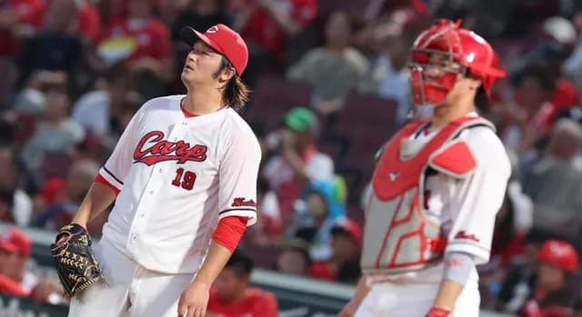 カープ佐々木泰フェン直2点2塁打！菊池猛打賞！末包2長打1打点！前川代打適時打！岡本3回5K1失点！鈴木辻中崎0封も床田2回7失点炎上。3連敗で3位と2G差【広島5-8DeNA/試合結果】