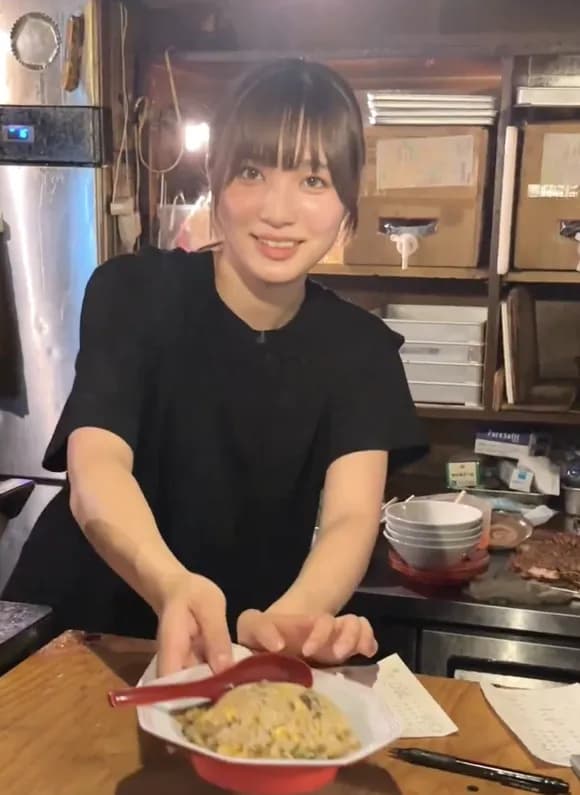 【動画】町の中華料理屋、娘の採用で人気店になってしまうｗｗｗｗｗｗｗｗ
