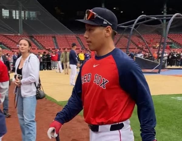 吉田正尚さん、補強枠を空ける為に60日間の故障者リストに移行 前半戦全休確定