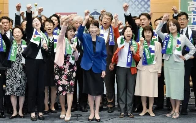【画像】高市早苗陣営、杉田水脈議員や小野田紀美議員など女性議員が出陣式に参加