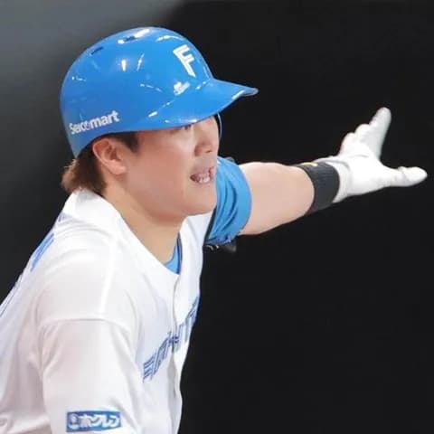 【日本ハム】伏見寅威が先制２点打「山田コーチから『お前は満塁男だ』と言われてその気に」今季満塁で３の３