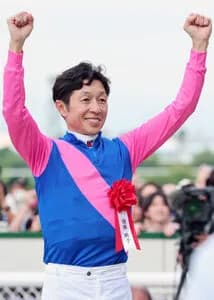 【悲報】武豊さん(56)、強すぎて未だに引退できない