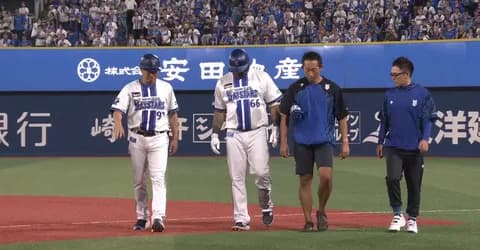 DeNAビシエド、左半腱様筋の肉離れと診断　９月30日ヤクルト戦の走塁で足を痛め途中交代