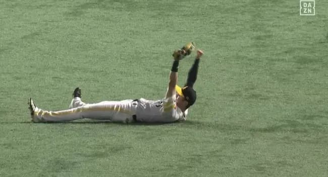 周東のスーパーファインプレーでゲームセットwwwwwwwwwwww