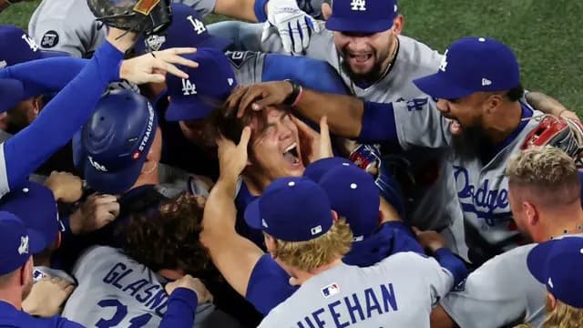 ドジャース山本由伸MVPで世界一！←カープファンの反応