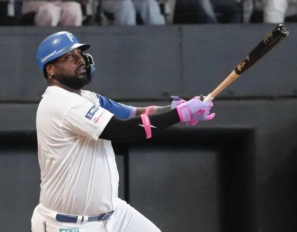 OPS.800超え、両リーグ合わせて7人しかいない