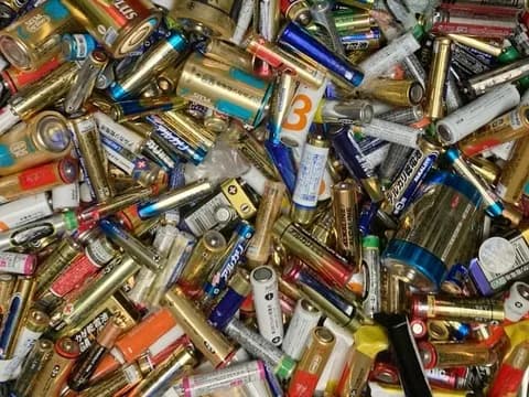 バカ「リチウムイオン電池はゴミの中に隠して捨てるのオススメ」→ゴミ処理場炎上損害110億