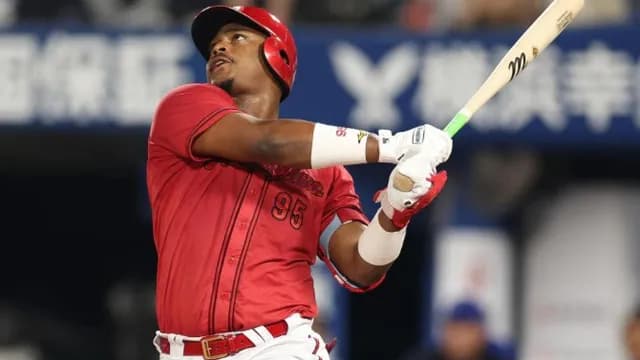 カープモンテロ『バウアーキラー』9号先制2ランホームラン！9本中6本がDeNA戦の〝横浜キラー〟