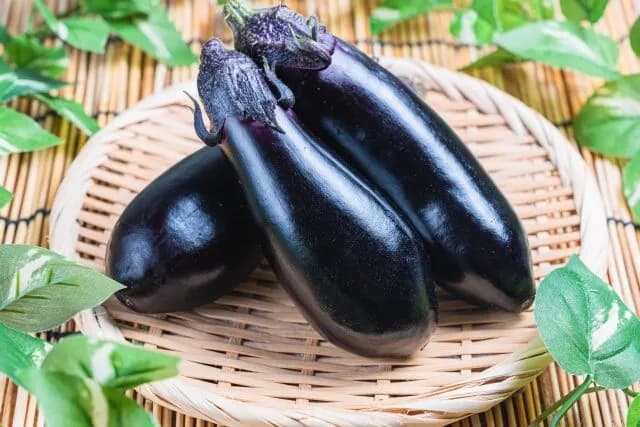 茄子の1番美味い調理法！→バカ「煮る！」アホ「焼きな？」ちょっとできるやつ「揚げ！」