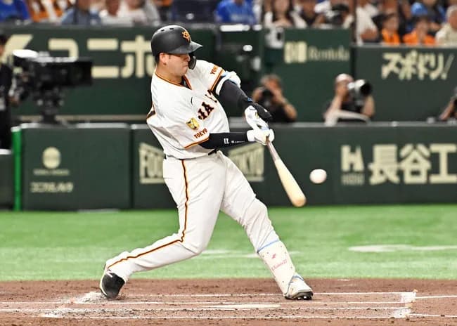 岸田 .310 4本 21打点 OPS.780 得点圏.350 盗塁阻止率.520