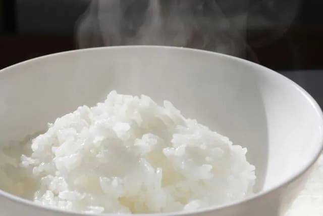 冗談抜きで米が家計圧迫してるんやが安い食品ないか？