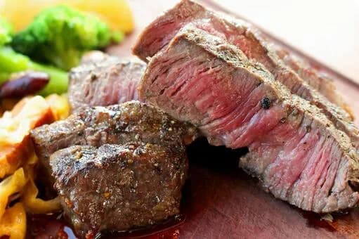 【急募】ステーキ屋「１ポンドステーキ（450g）全部食べたら無料。失敗したら倍の料金」←お前ら挑戦できる？ｗｗｗｗｗｗｗｗｗｗｗｗｗｗｗｗ