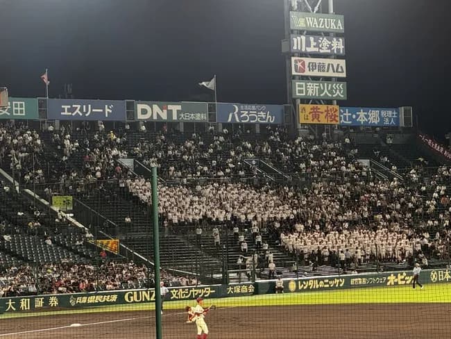 【悲報】甲子園出場の広陵高校…何故か応援席に応援団と吹奏楽団いない異例の事態ｗｗｗ