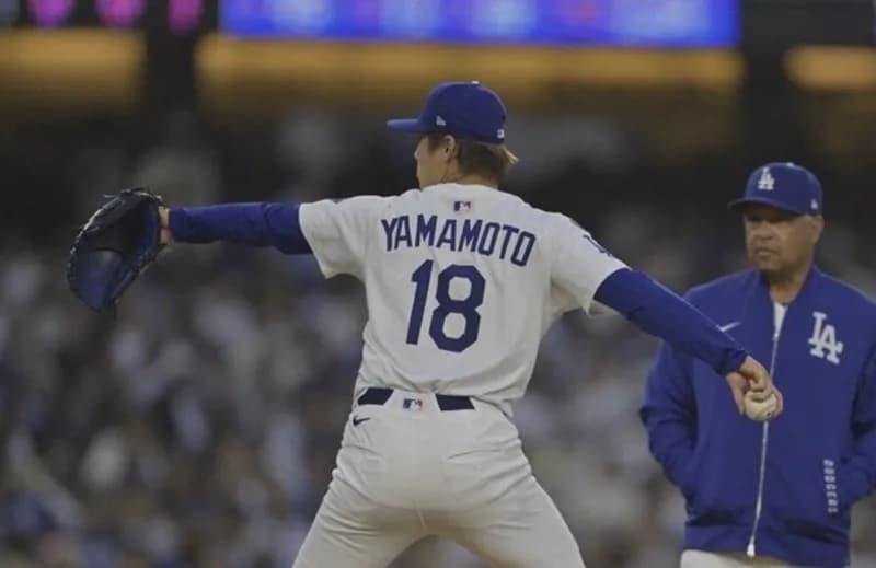 【悲報】MLBの球審、ド真ん中をボール判定で炎上wwwwwwwwww