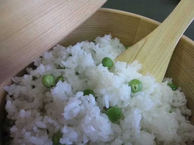 米（攻撃力2000）「合体するぞ！」豆（攻撃力100）「応！！」