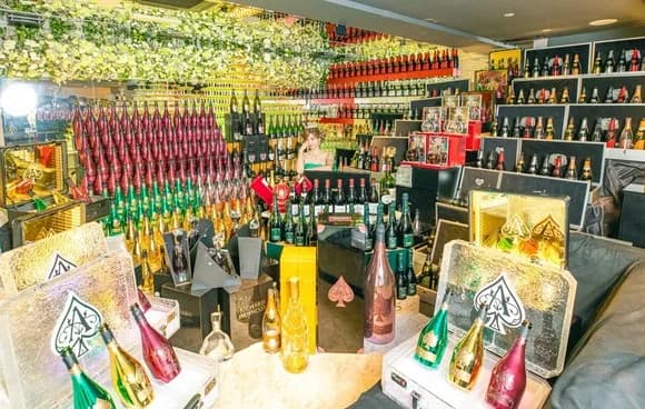 【驚愕】日本一のキャバ嬢さん、お誕生日に5億円稼いでしまうｗｗｗｗｗｗｗ