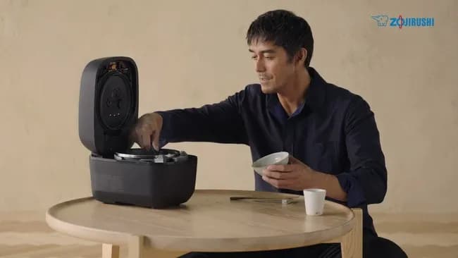 【画像】阿部寛さん(61)、おかずも作らずに白米だけを食ってしまう