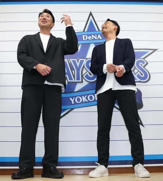 DeNAはドラフト1位指名を公表せず　競合の場合は相川亮二新監督が左手でくじ引き「素晴らしい投手の球を受けてきた」