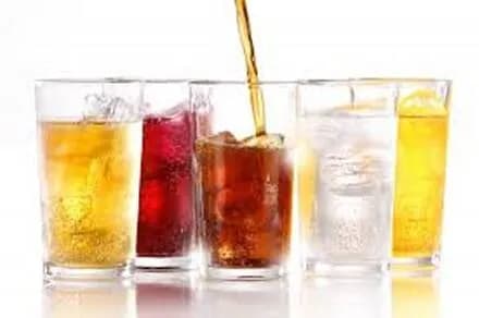 【朗報】5大、強いと思う炭酸飲料「C.C.レモン」「三ツ矢サイダー」「コカコーラ」「オロナミンC」