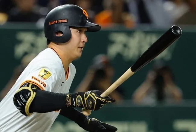 巨人泉口(SS)打率.301 6本 出塁率.362 OPS.755 wRC+127 UZR+11.8 WAR+6.1(NPB3位)