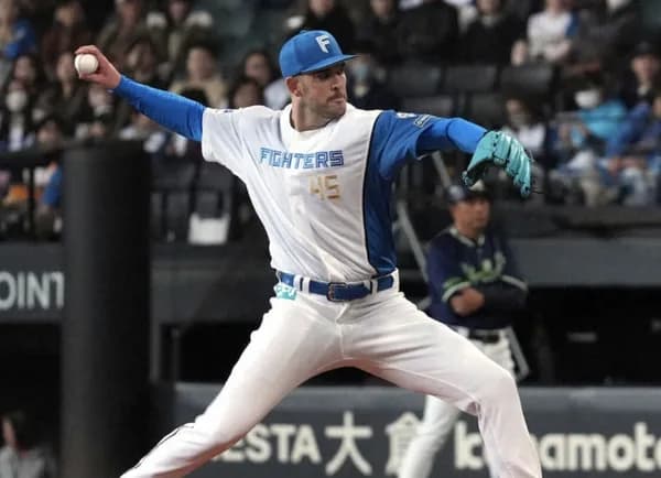 日本ハム・バーヘイゲンとザバラ、今季限りで退団へ